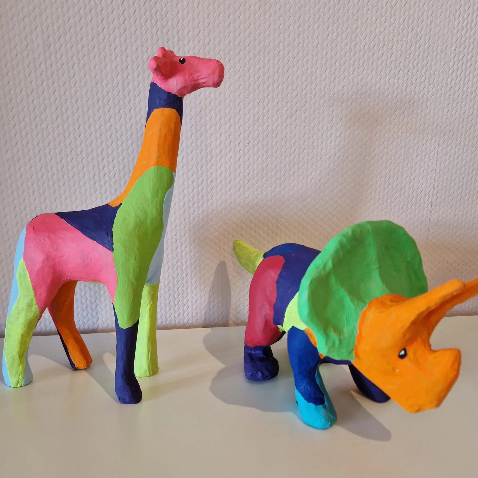 Dinos, Foto 2 von 3